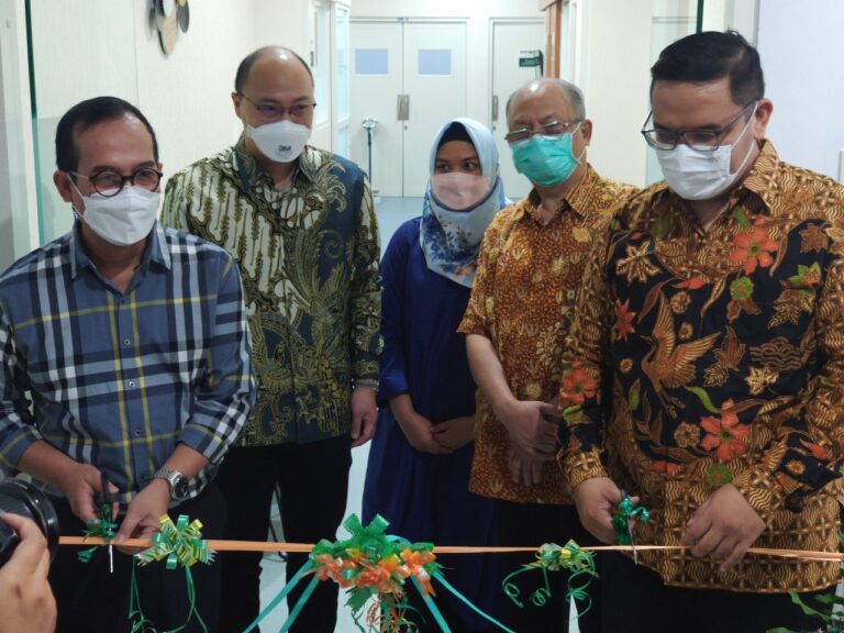 Fertility Center Persada Hospital Malang dilengkapi berbagai fasilitas modern dan  nyaman bagi pasangan suami istri yang ingin menjalani program kehamilan. 