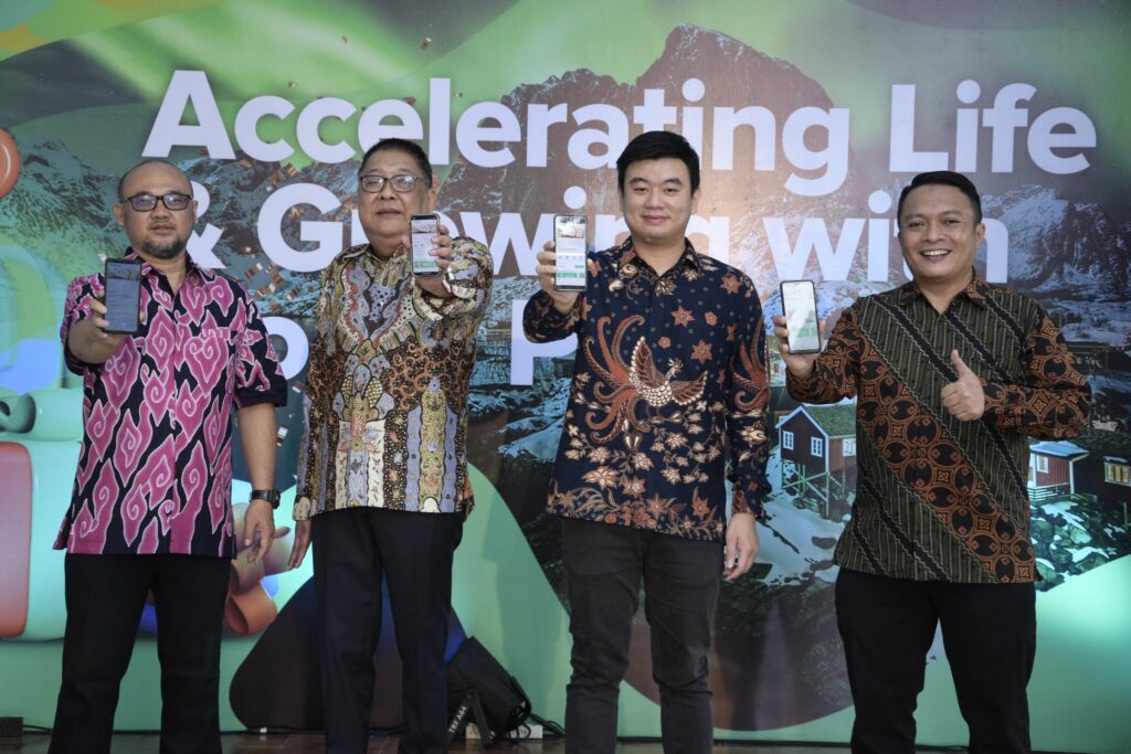 Kiri ke kanan - Sansan Alamsyah (Business Manager Qoala Plus Jawa Barat), Banua Sianturi (Senior Vice President Sales Qoala Plus), Tirto Utomo (Direktur Bisnis Qoala Plus), Adi Firman (VP Sales Qoala Plus)
