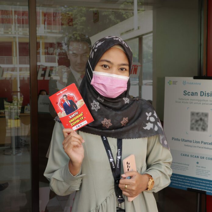 Lion Parcel Vaksinasi Booster 1000 Karyawan dan Masyarakat