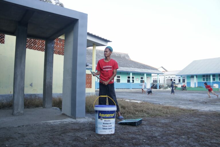 Hari Air Sedunia, Aquaproof Distribusi Air Bersih dan Cat Sekolah