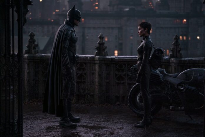 HBO GO - The Batman - Robert Pattinson and Zoe Kravitz