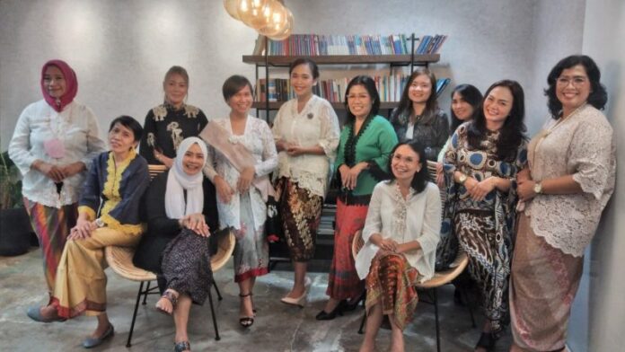 Maharani Kirana, Gerobak Baca