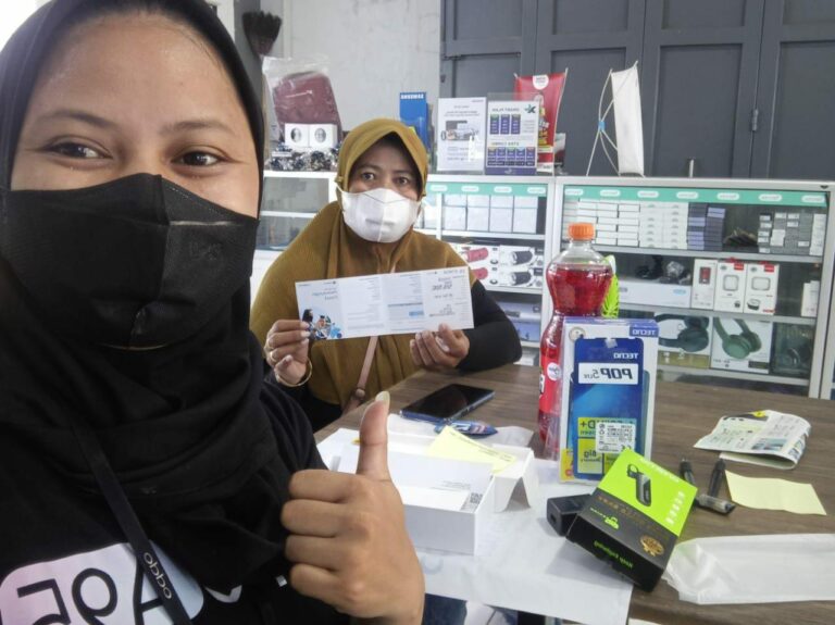 Complete Selular Ajak Konsumen Berdonasi ke Bank Sampah