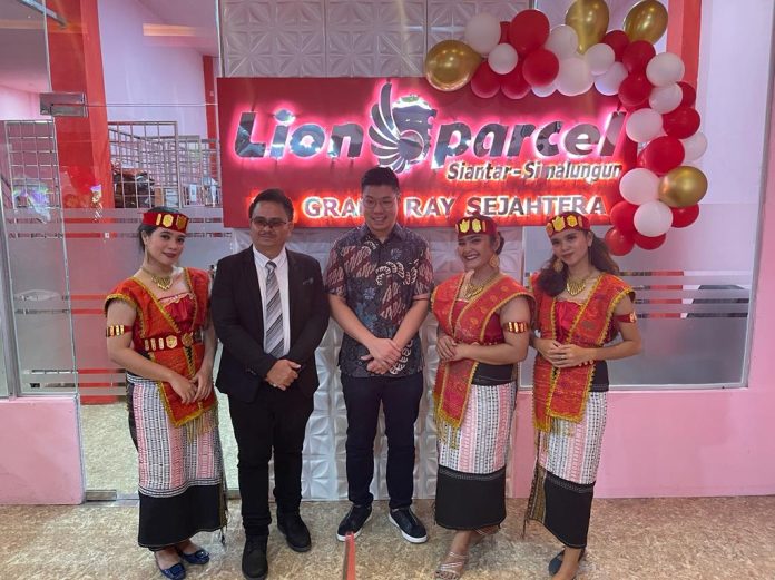 gedung operasional Lion Parcel Pematangsiantar
