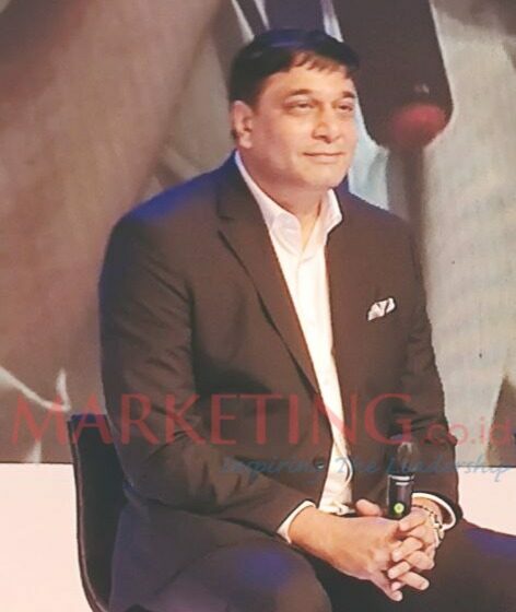 Bawa Indosat Tumbuh Pesat, Vikram Sinha Raih CEO of The Year 2023