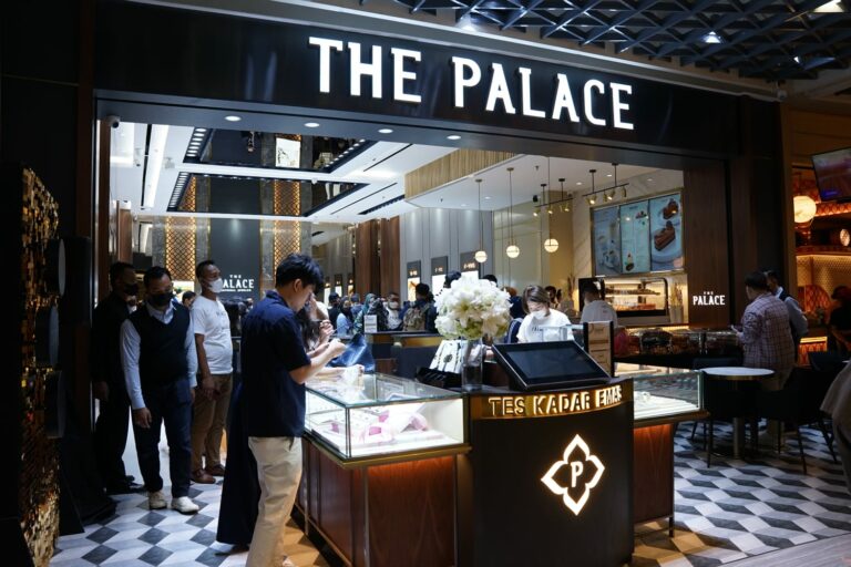 The Palace Jeweler Buka Gerai Ke-45 di Living World Alam Sutera