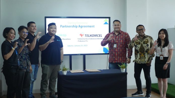 partnership agreement cakap dan telkomcel