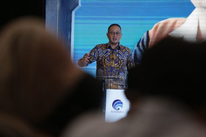 Literasi Digital Masyarakat Indonesia