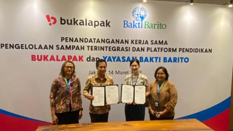 Bukalapak & Yayasan Bakti Barito Dukung UMKM Kelola Sampah