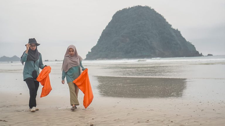 Greeneration Foundation dan Bank Mandiri Luncurkan Program “Waste to Energy”