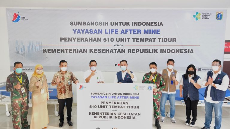 YLAM Mendapat Penghargaan dari Kementerian Kesehatan