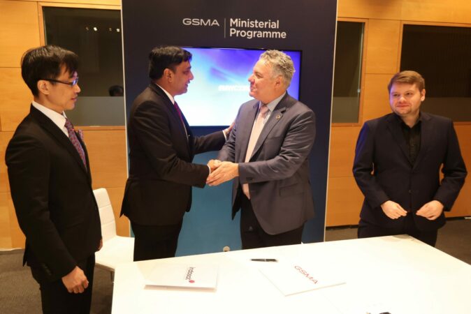 IOH dan GSMA Sepakat Lakukan Program Konservasi Mangrove Dengan IoT