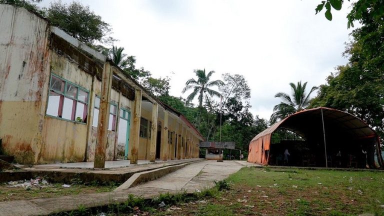 KFC Indonesia Berbagi, Bantu Renovasi SDN Banjarwangi