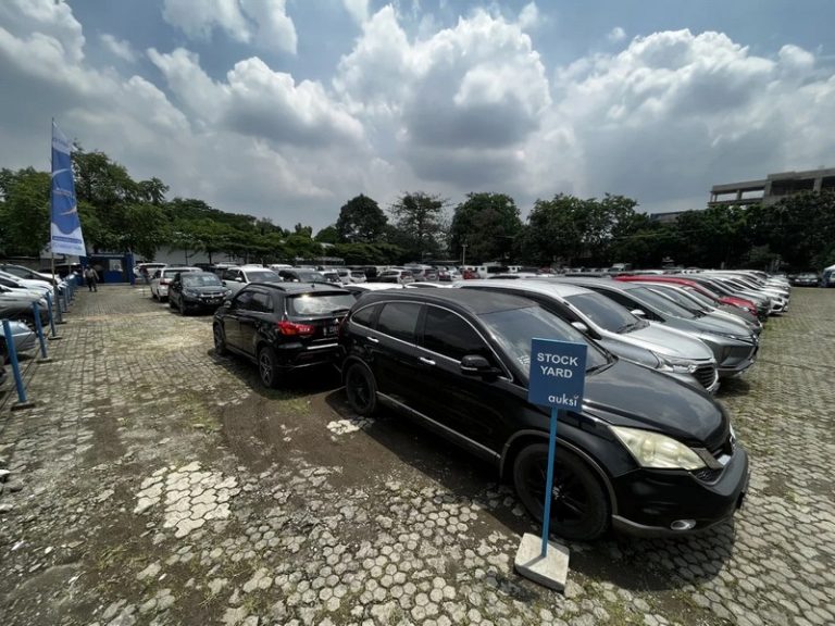 AUKSI Ramaikan Pasar Jual Beli Mobil Bekas Indonesia