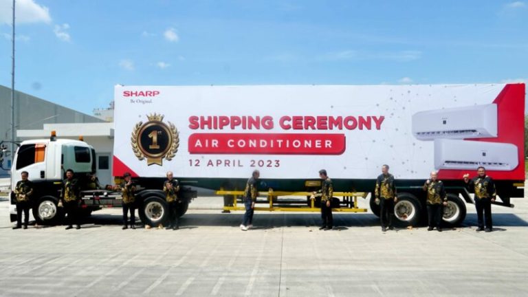 (Foto) Sharp Lakukan Pengiriman Perdana AC Dalam Negeri bagi Pasar Indonesia