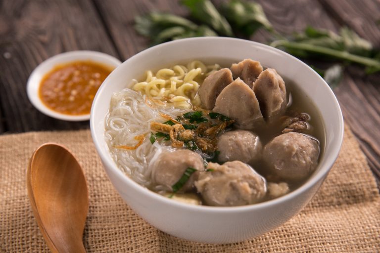 Dukung Kemajuan Pengusaha, Magfood Adakan Pelatihan Produksi Aneka Bakso