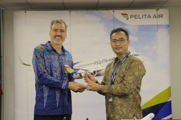 Raih Sertifikat EFB/EFA, Pelita Air Adopsi Teknologi Aviasi Terintegrasi