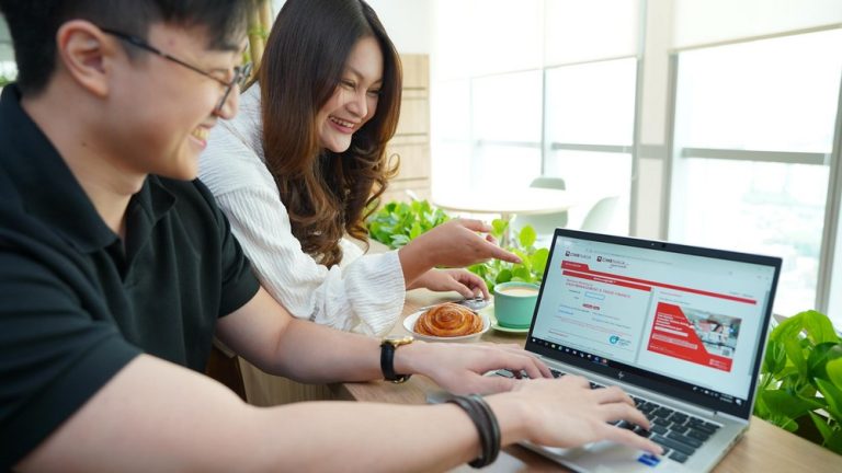 Nasabah Commercial Banking CIMB Niaga