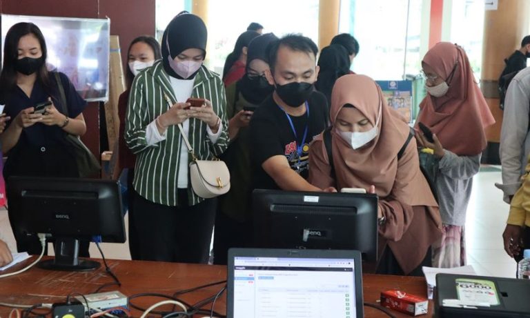 Bursa kerja Universitas BSI