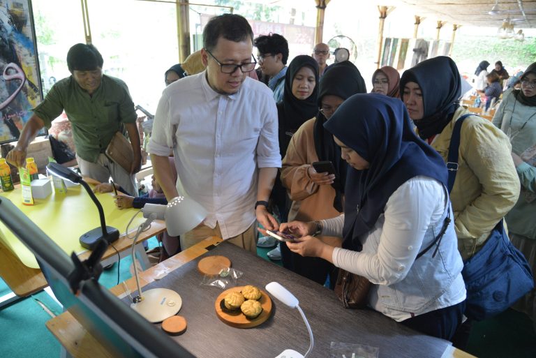 Sampoerna & Yayasan Inotek Dorong Transformasi Digital untuk Tingkatkan Daya Saing UMKM 