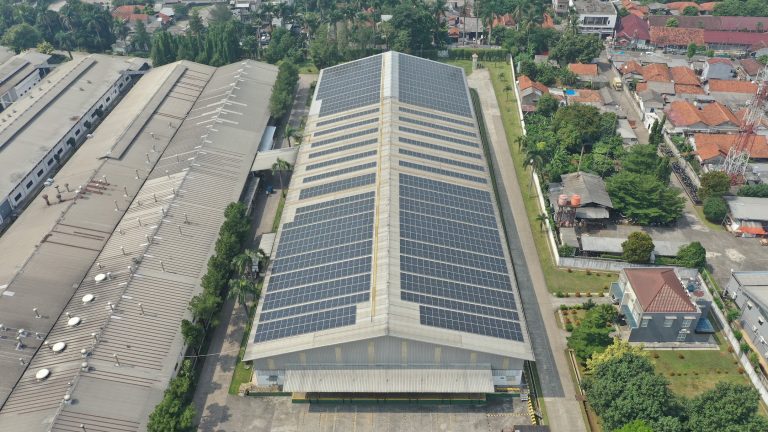 Gandeng Xurya, Serena Resmikan PLTS Atap untuk Tekan Jejak Karbon