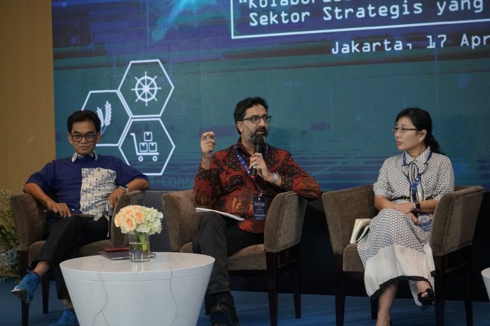 Kearney dan Kominfo
