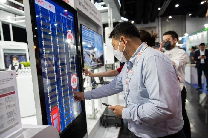 Huawei Tampilkan Solusi Perkeretaapian Cerdas Masa Depan di Ajang Asia Pacific Rail 2023
