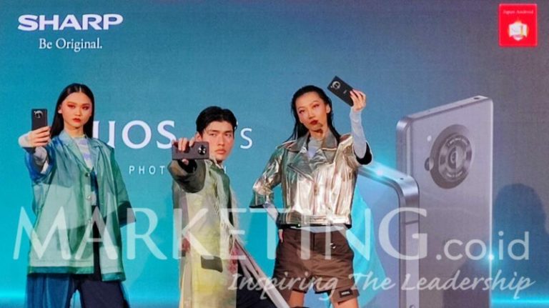 Masuk Pasar Smartphone Premium, Sharp Kenalkan Aquos R7s #therealphotograph