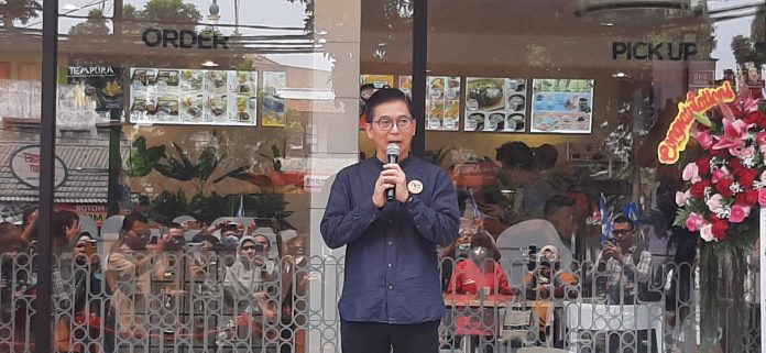 Sugiri Willim, Direktur Operasional HokBen