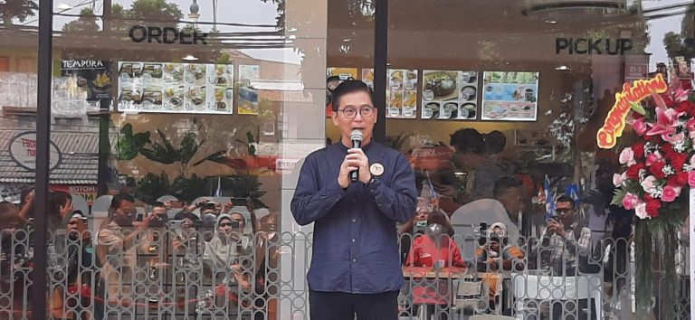 Sugiri Willim, Direktur Operasional HokBen