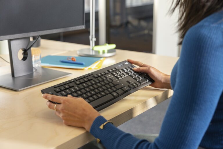 Penuhi kebutuhan Kerja Hybrid, Logitech Hadirkan MK370 Combo for Business