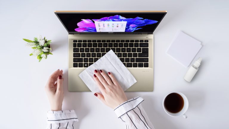 Cegah Bakteri dan Debu, Acer Ajak Pelanggan ke Acer Service Spa