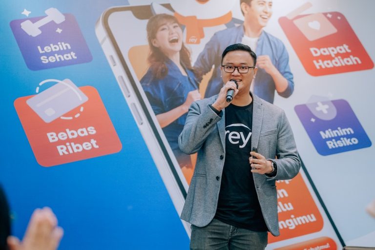 Rey - CEO & Co-Founder Rey Evan Wijaya Tanotogono.