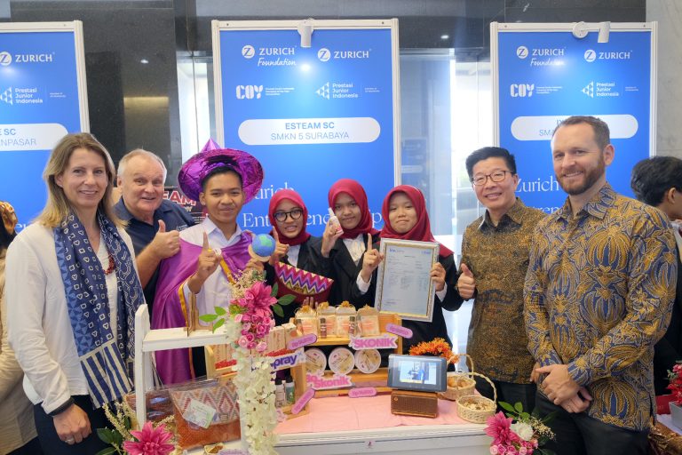 Kelompok Bisnis Siswa SMA Pamerkan Kinerja & Inovasi Produk dalam “Zurich Entrepreneurship Program”