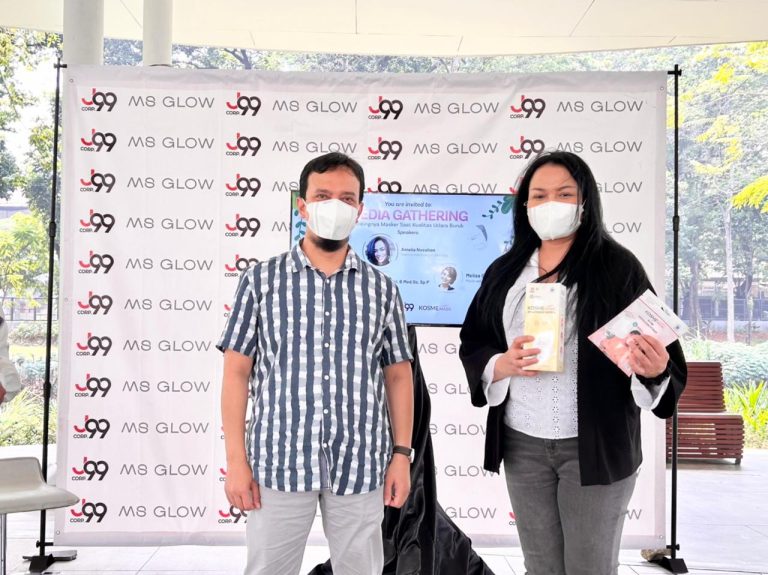 MS GLOW Kampanyekan Pentingnya  Memakai Masker Saat Polusi Udara