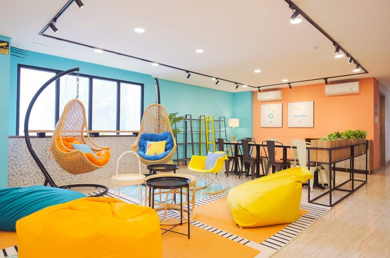 Mengusung konsep modern dan instagrammable, SANS sukses menjadi hotel pilihan favorit wisatawan milenial dan gen Z.