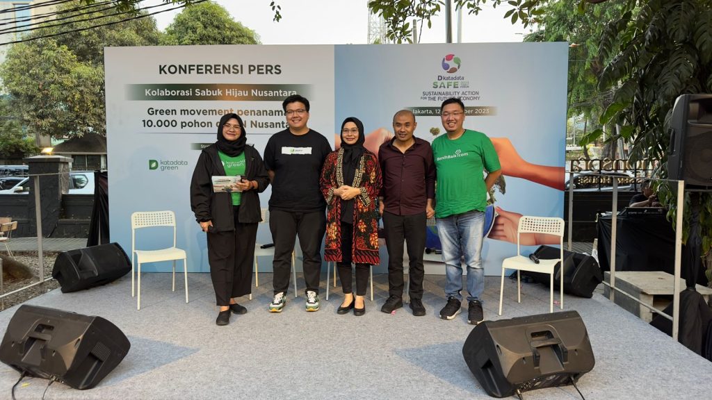 Gerakan Green Movement Sabuk Hijau Nusantara Tanam 10 Ribu Pohon di IKN