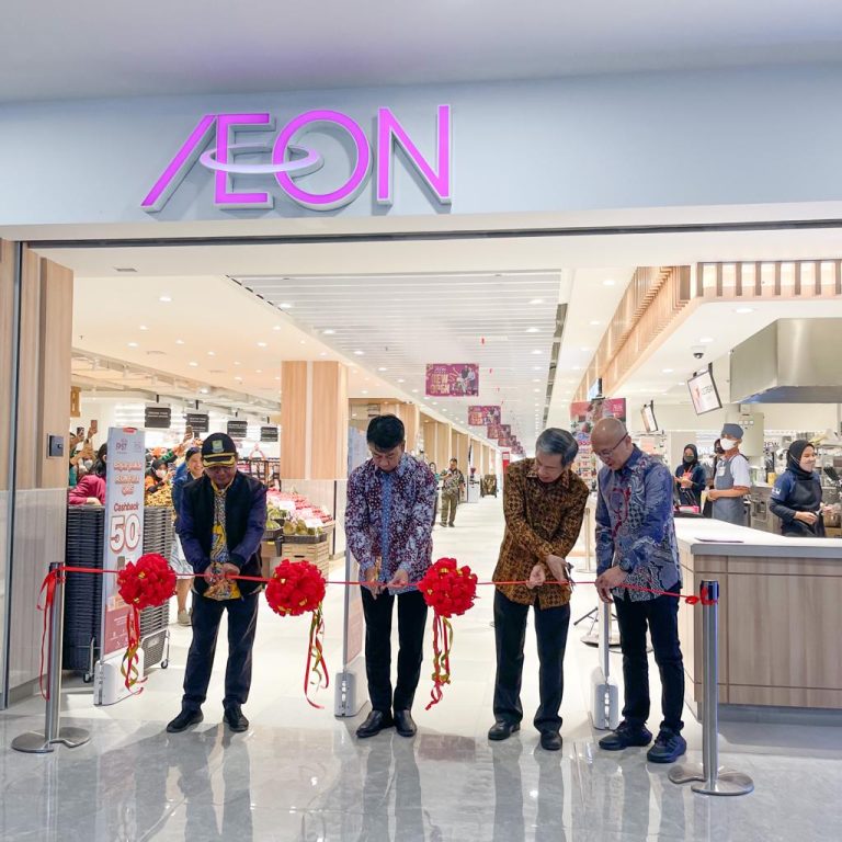 Resmi Beroperasi, AEON Store di Mall@Alamsutera Siap Melayani Pelanggan