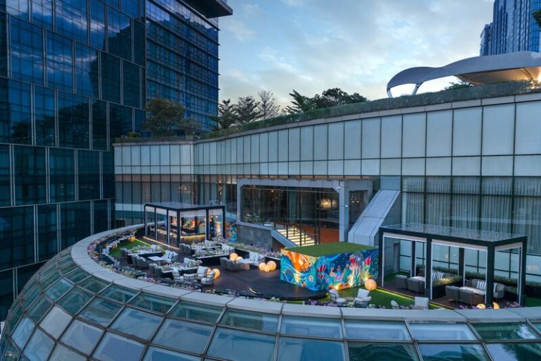 Soiree Rooftop and Bar, Oase Baru di Tengah Kota Surabaya