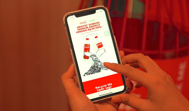 Tingkatkan Laju Daur Ulang, Coca-Cola & Grab Berkolaborasi dalam Program “Recycle Me”