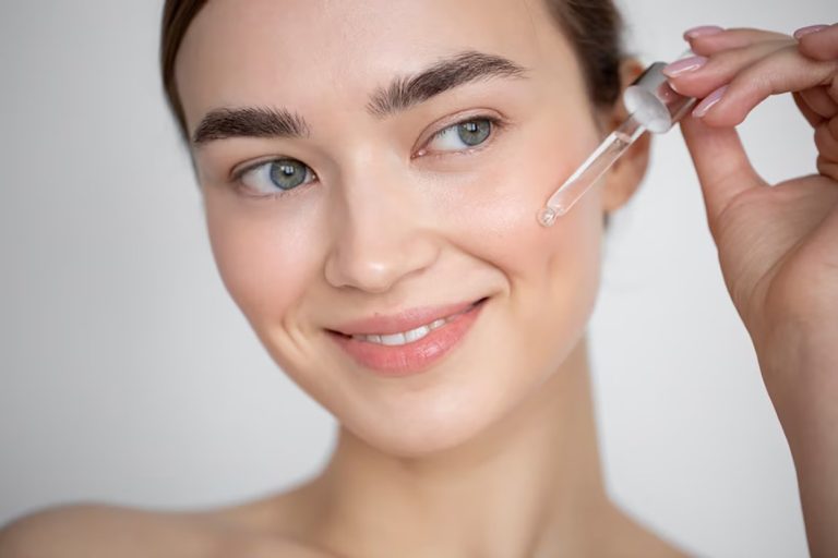 Somethinc Hadirkan Produk Serum Glowing Eksfoliasi