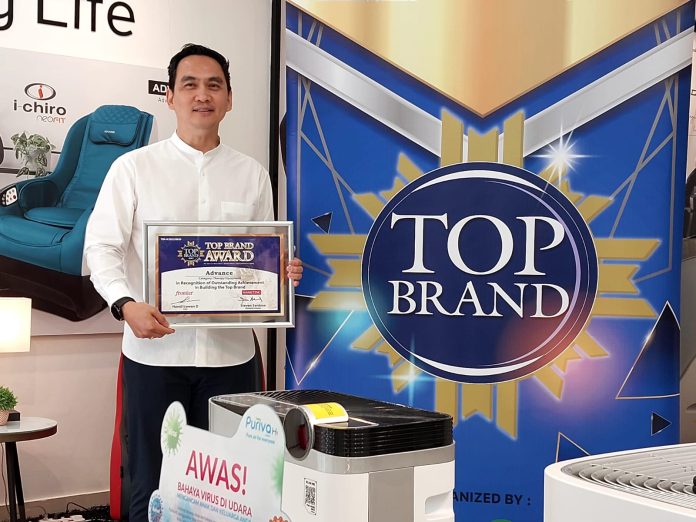 Direktur Frontier Fandy Santoso dan Sales & Marketing Director ADVANCE Hendra