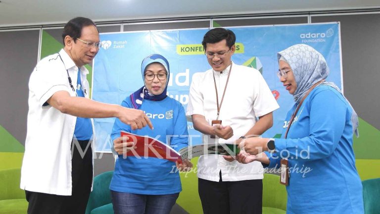 (Foto) Rumah Zakat Bantu Adaro Salurkan 31 Ribu Paket Sembako