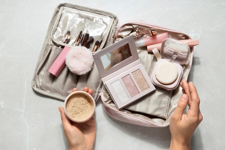 Rekomendasi Skincare dan Makeup Lokal Kemasan Travel ala Shopee