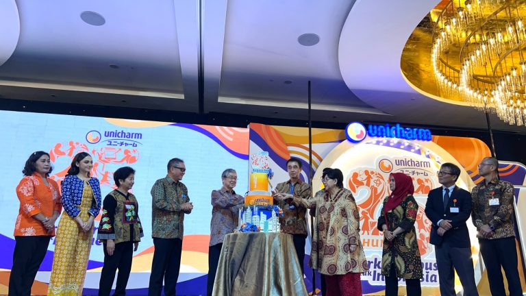 Rayakan HUT ke-25, Uni-Charm Indonesia Pertahankan No.1 di 3 Kategori Utama