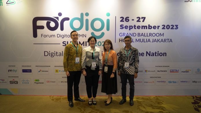 Direksi dan Head of Metrodata