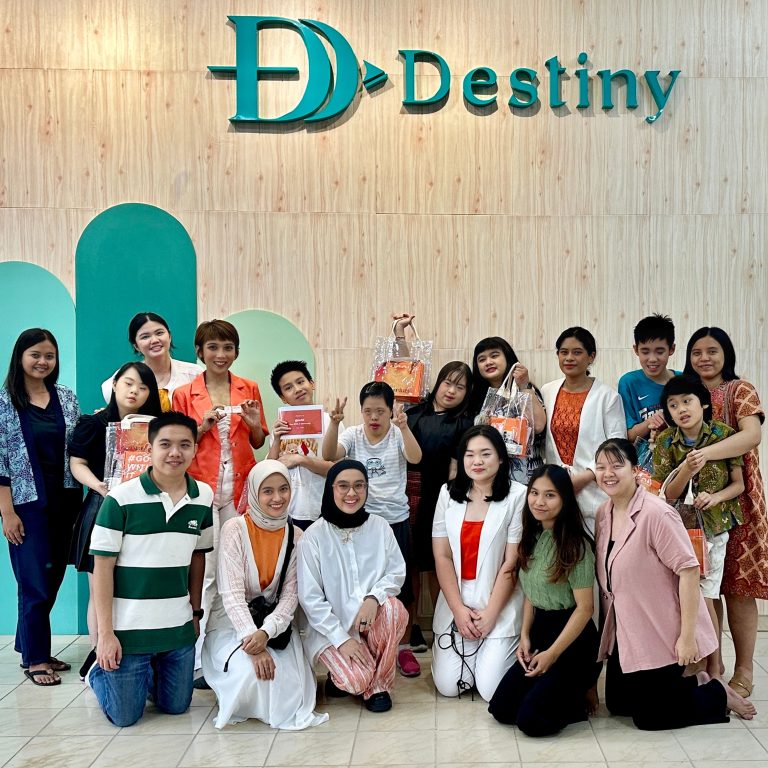 Whitelab dan Gouté Sajikan Beauty Class untuk Ibu dan Anak Berkebutuhan Khusus