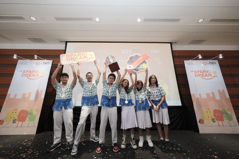 SMA Pembangunan Jaya Raih Kemenangan di JA SparktheDream Social Challenge Asia Pacific Finals 2023