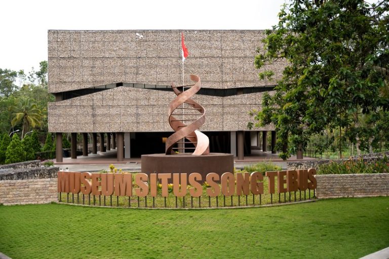 museum song terus