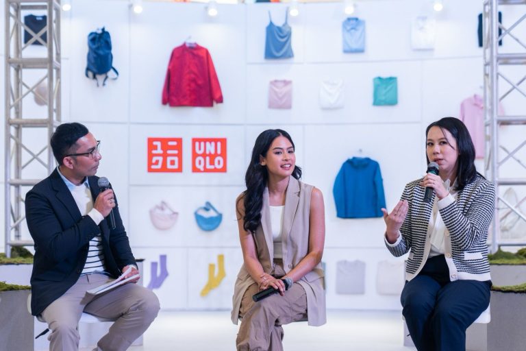 Maudy Ayunda brand advocate UNIQLO di Indonesia